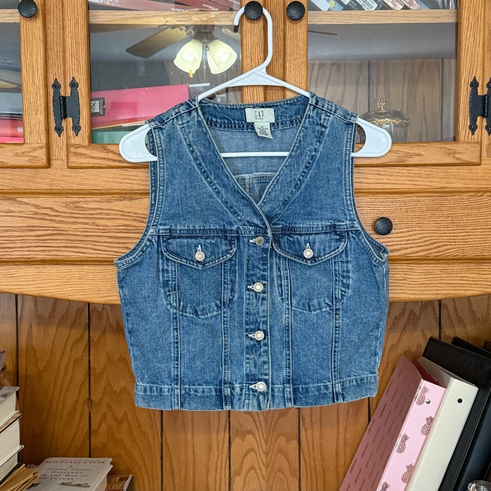 *SOLD* GAP 90s Denim Vest